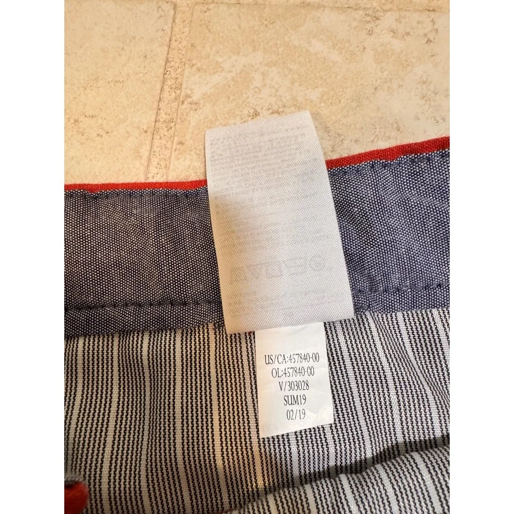 Banana Republic Aiden Shorts 36 Red‎ Slim Fit 10